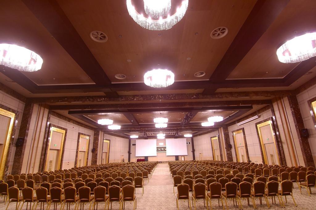 Dedeman Konya Hotel&centro de convenciones Exterior foto